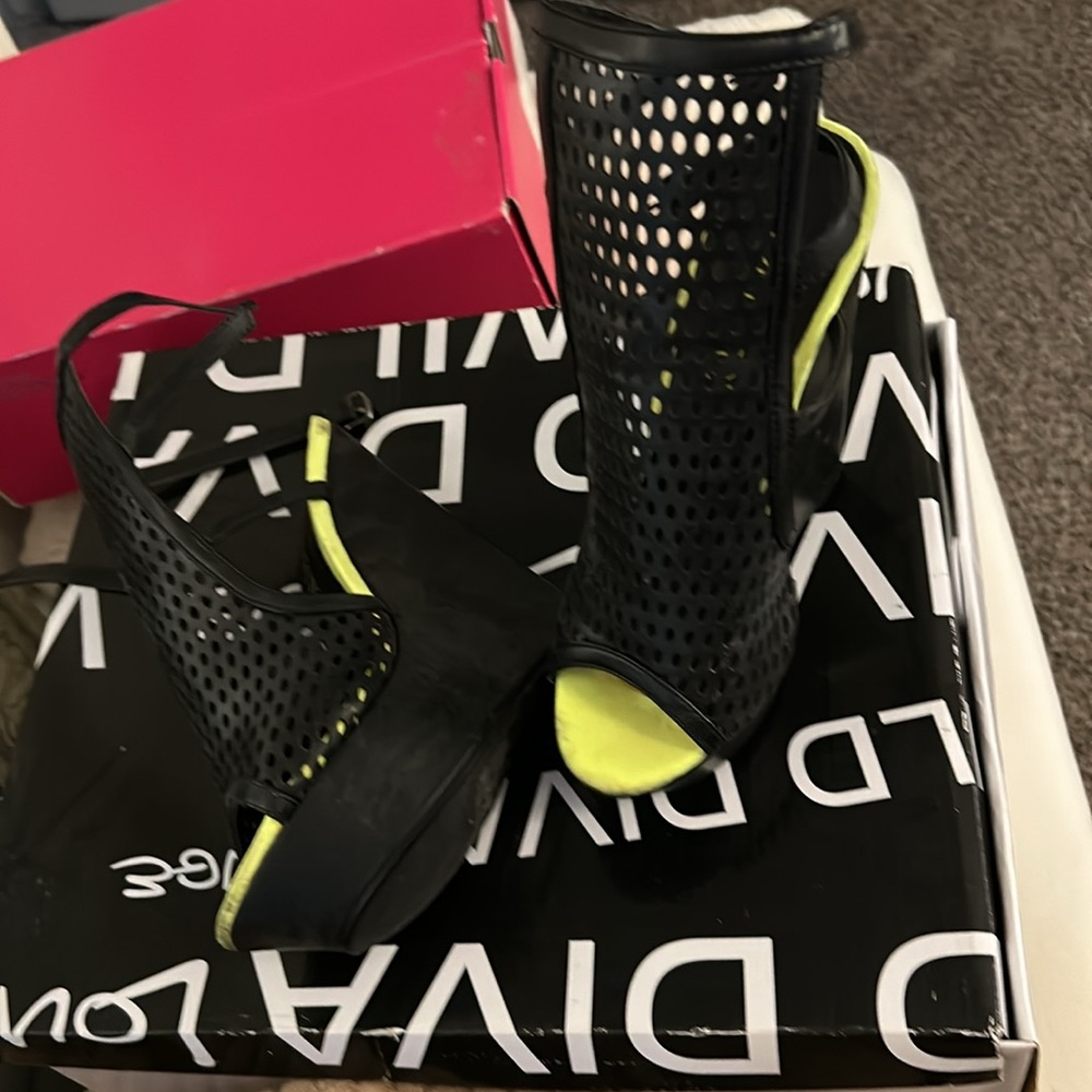 Wedges - Picture 2 of 3